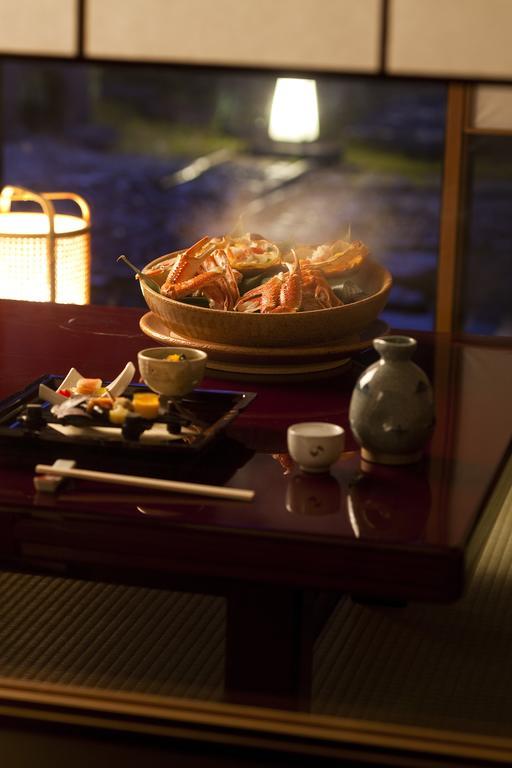 Kasenkyo Izutsuya Hotel Shin'onsen Buitenkant foto