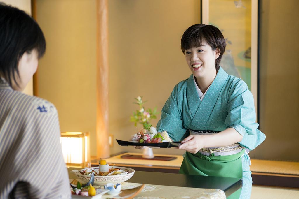 Kasenkyo Izutsuya Hotel Shin'onsen Buitenkant foto